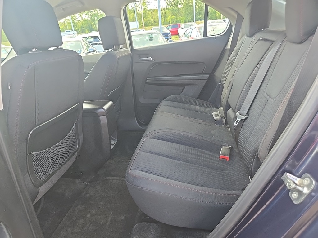 2015 Chevrolet Equinox LS photo 25