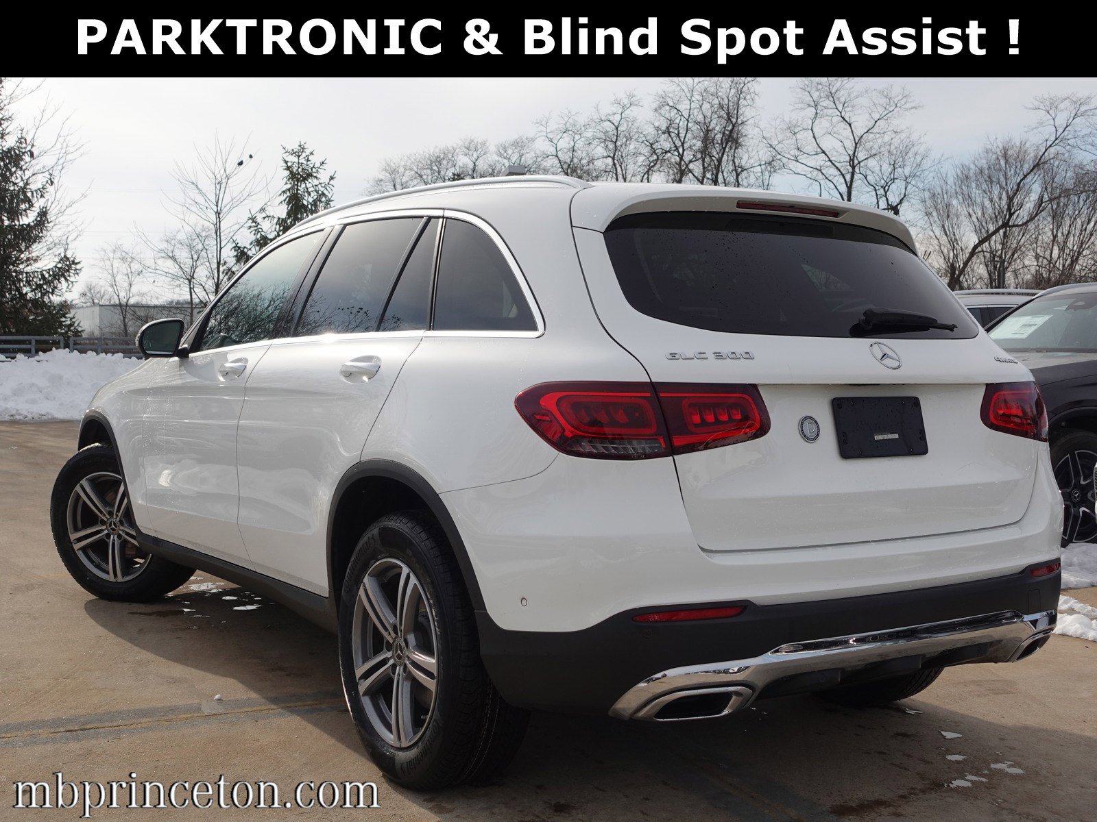 2021 Mercedes Benz GLC 300 photo 3