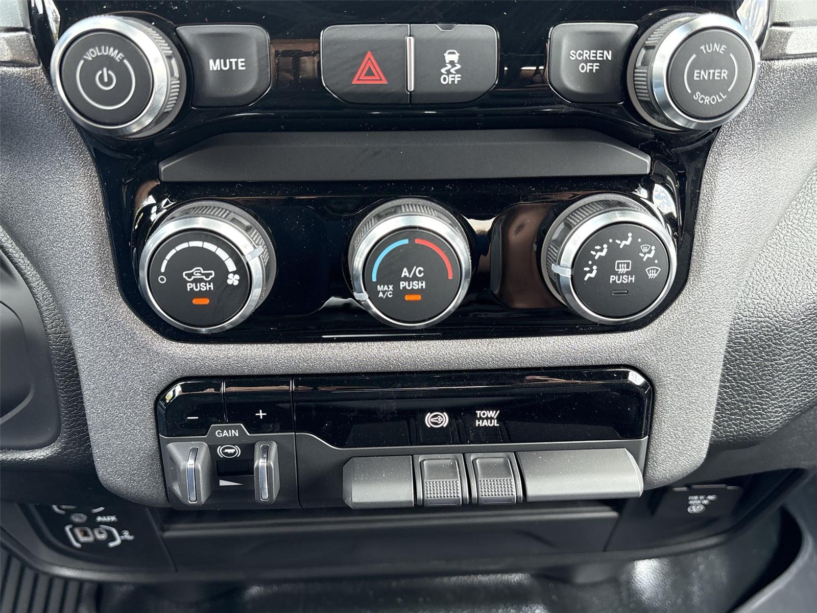 2026 Ram 2500 Tradesman photo 19
