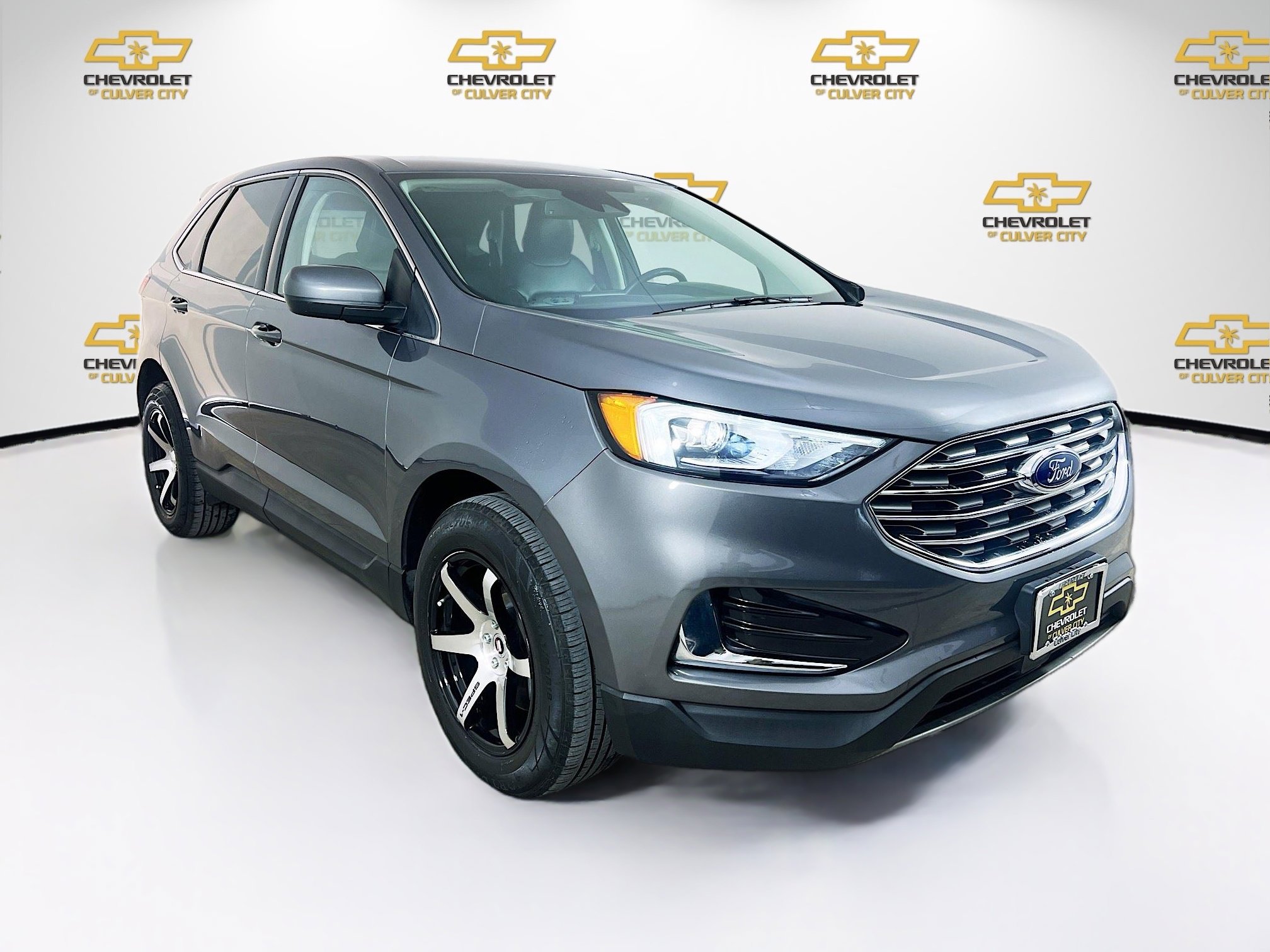 2022 Ford Edge SEL's photo