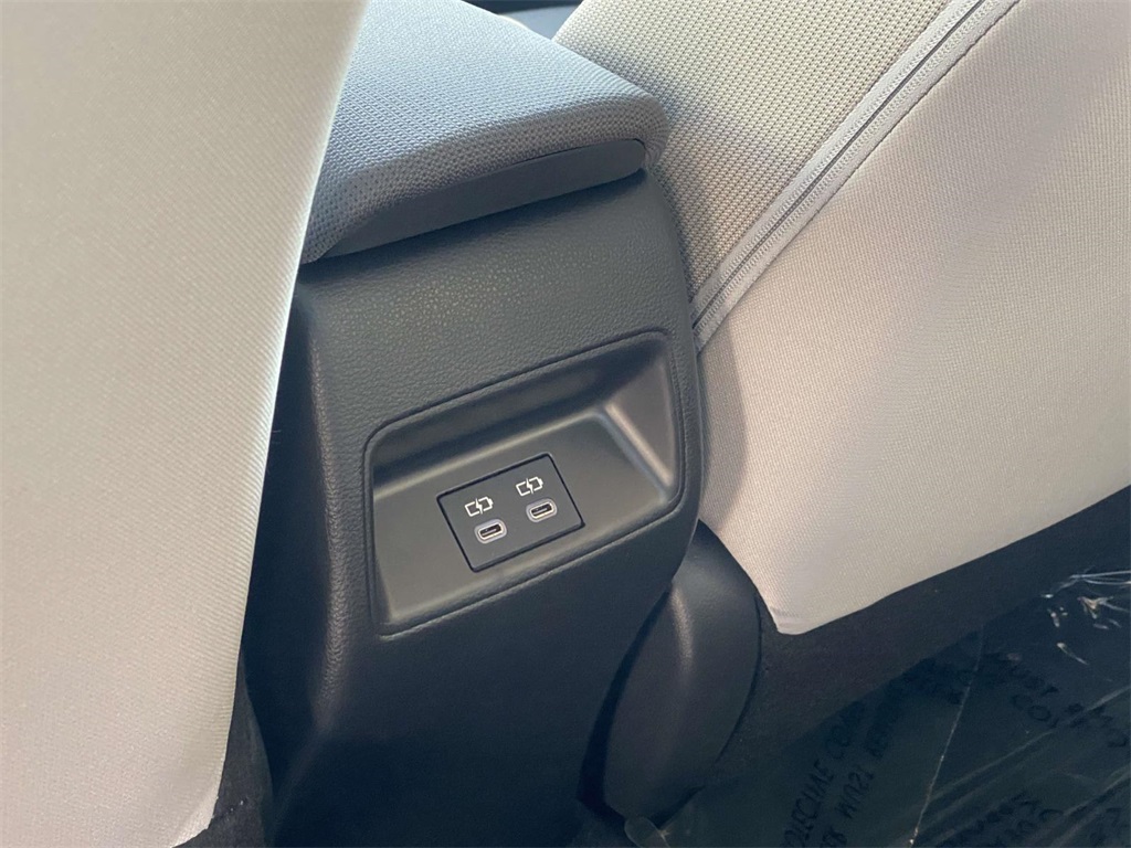 2026 Toyota Corolla LE photo 10