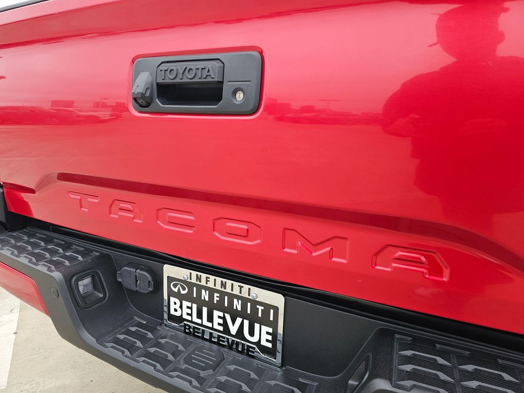 2022 Toyota Tacoma TRD Sport photo 15