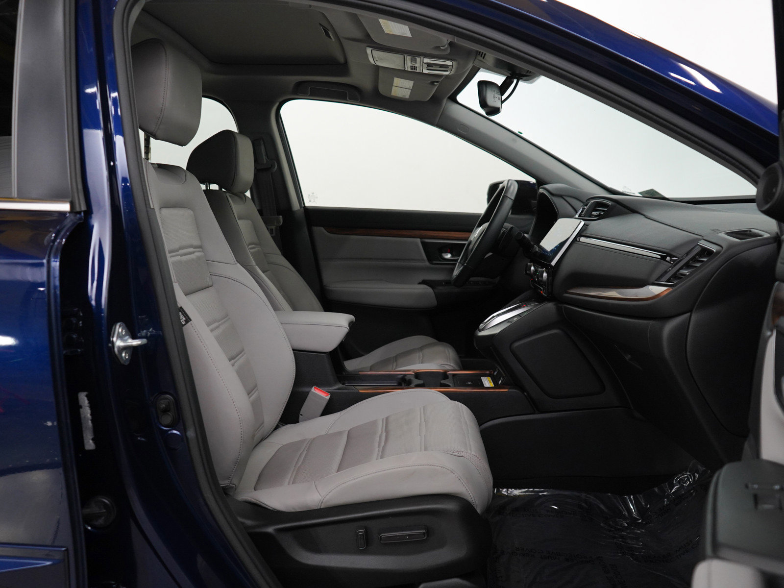 2022 Honda CR-V Hybrid Touring photo 9