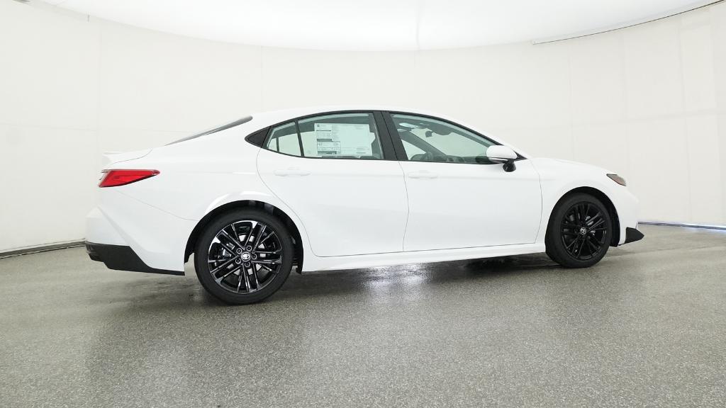 2025 Toyota Camry SE photo 21