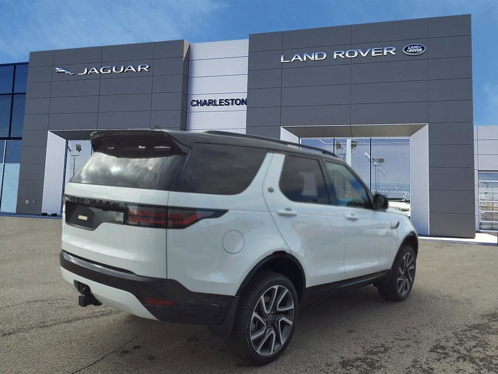 2025 Land Rover Discovery SE photo 4