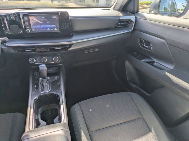 2025 Nissan Kicks S photo 13
