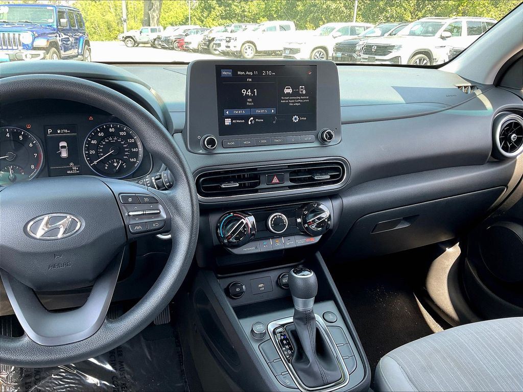 2023 Hyundai Kona SEL photo 17