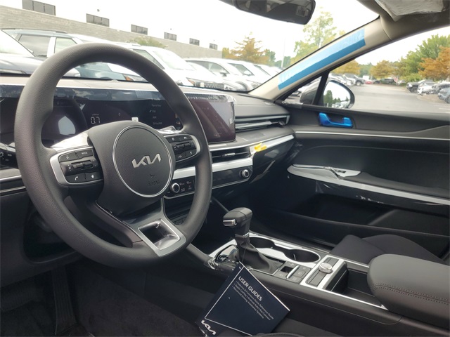 2026 Kia K5 LXS photo 11
