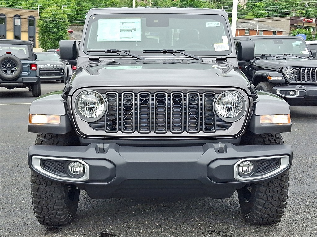 2025 Jeep Gladiator Sport photo 2