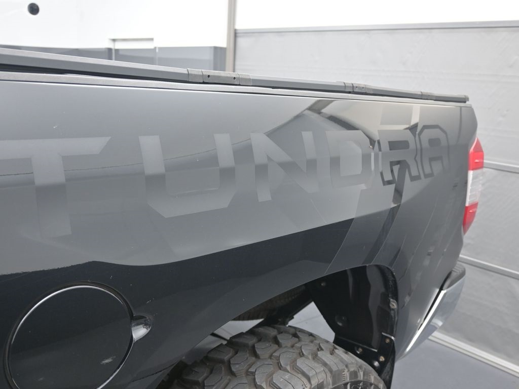 2018 Toyota Tundra SR5 photo 14
