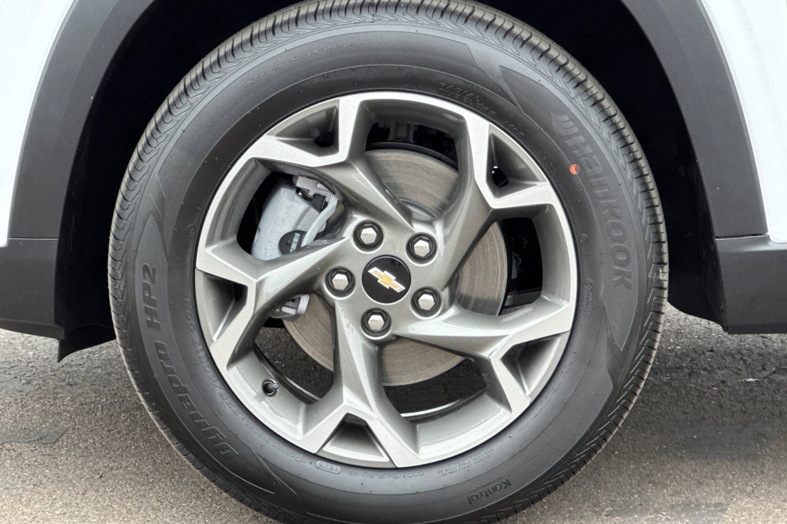 2025 Chevrolet Trax LT photo 21