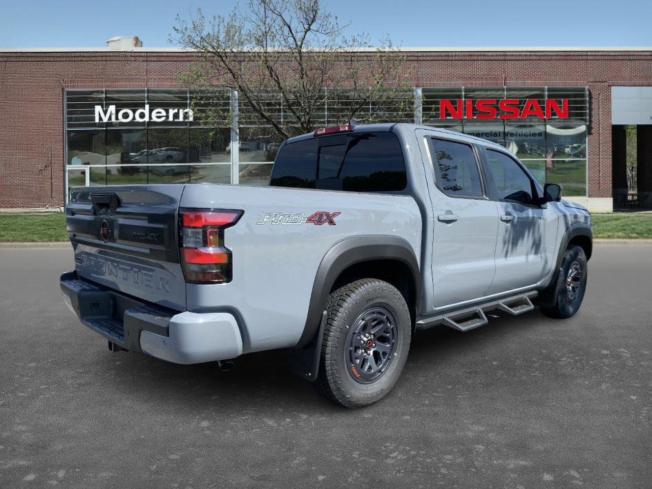 2026 Nissan Frontier Crew Cab PRO-4X photo 4