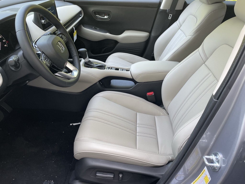 2026 Honda HR-V EX-L photo 9