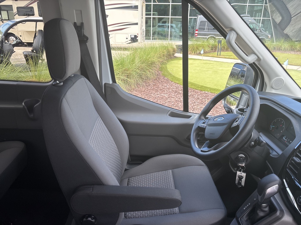 2025 Ford Transit Passenger XLT photo 35