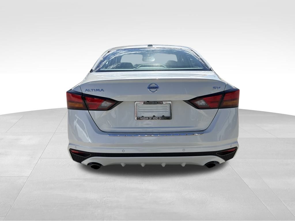 2020 Nissan Altima 2.5 SV photo 4