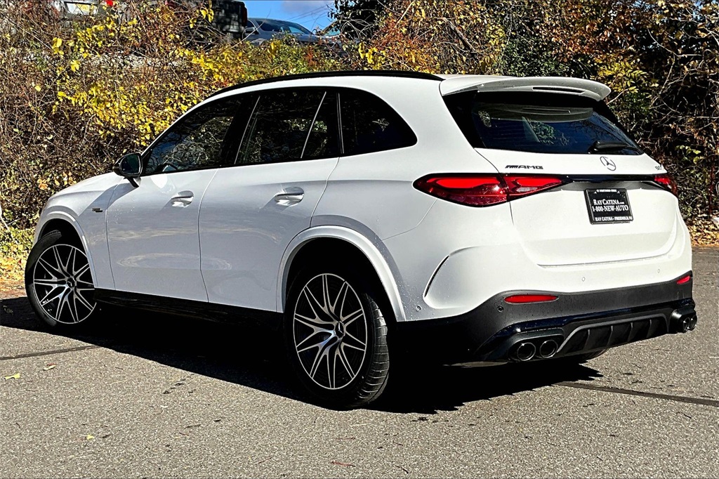 2026 Mercedes Benz GLC 43 AMG 4MATIC photo 3