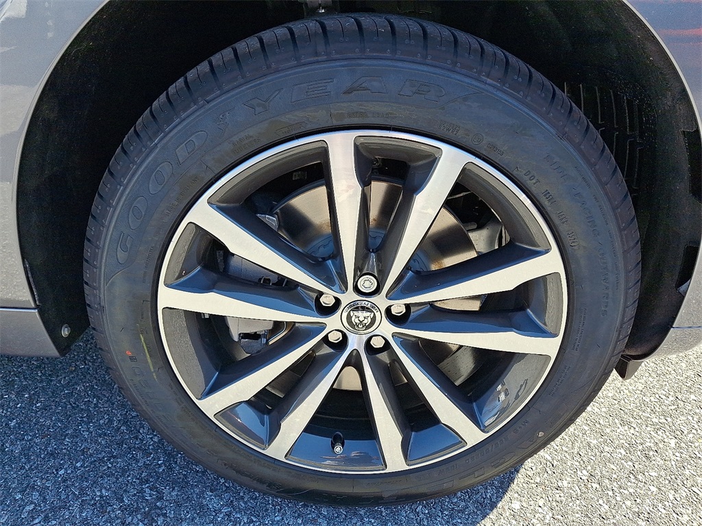 2026 Jaguar F-PACE P250 R-Dynamic S photo 3