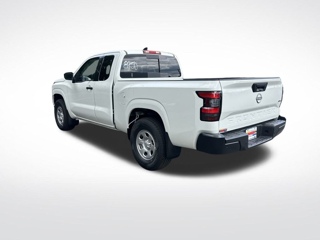 2025 Nissan Frontier S photo 3