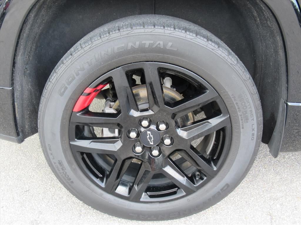 2022 Chevrolet Traverse Premier photo 2
