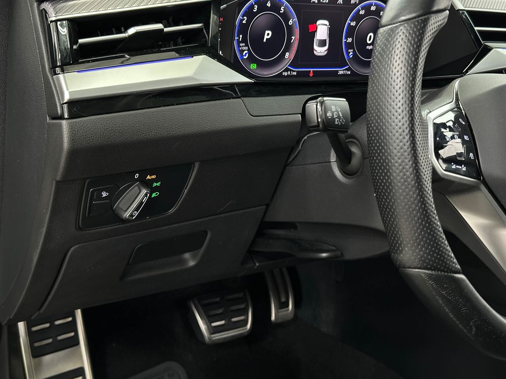 2023 Volkswagen Arteon SEL R-Line photo 24