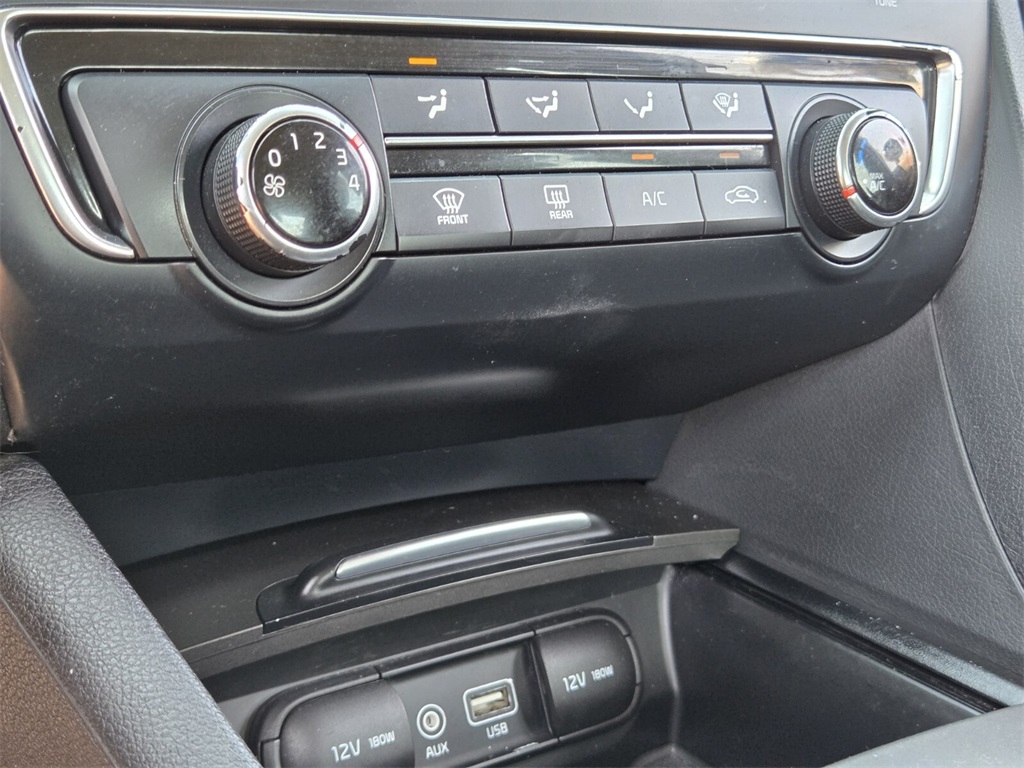 2019 Kia Optima LX photo 20