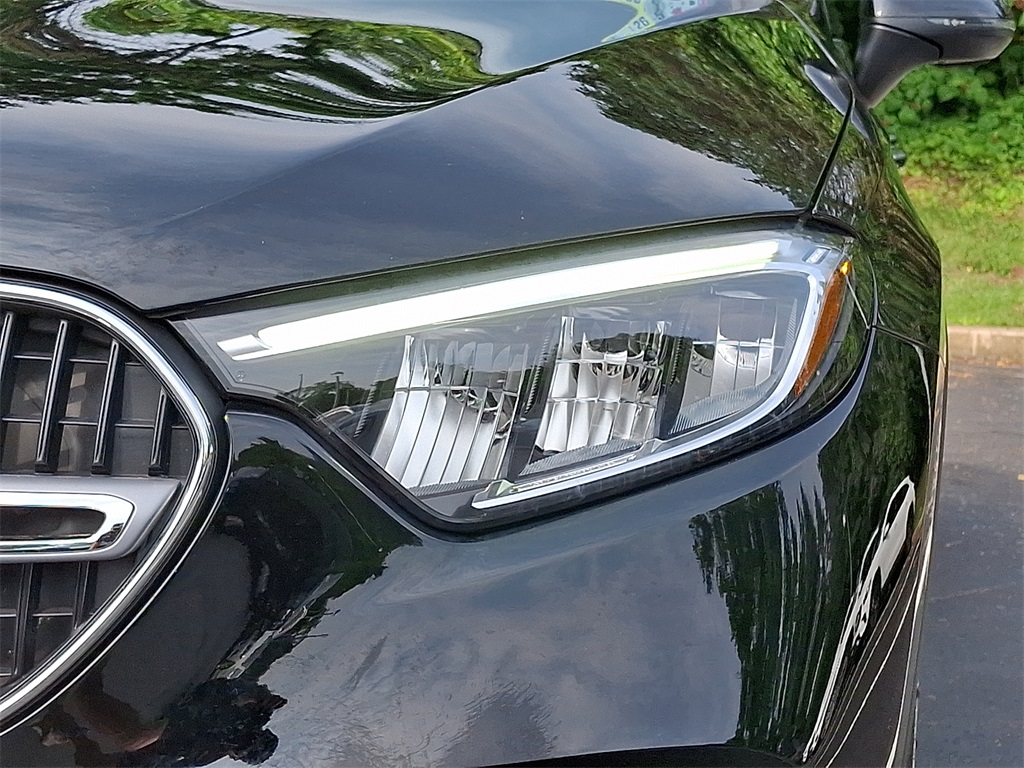 2025 Mercedes Benz GLC 300 4MATIC photo 7