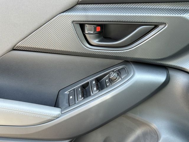 New 2025 CRYSTAL WHITE PEARL Subaru Premium image 19