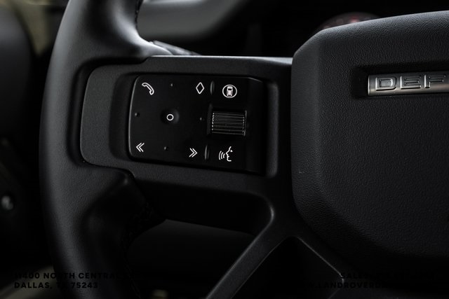 2025 Land Rover Defender 110 X-Dynamic SE photo 13