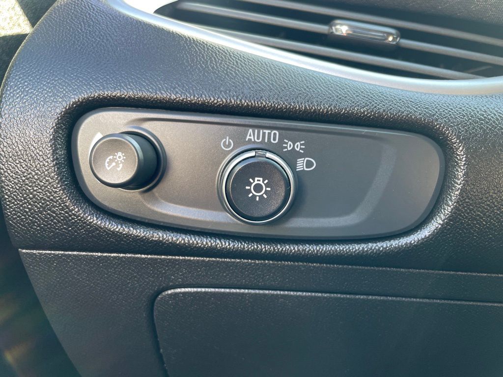 2023 Chevrolet Malibu 1LT photo 24