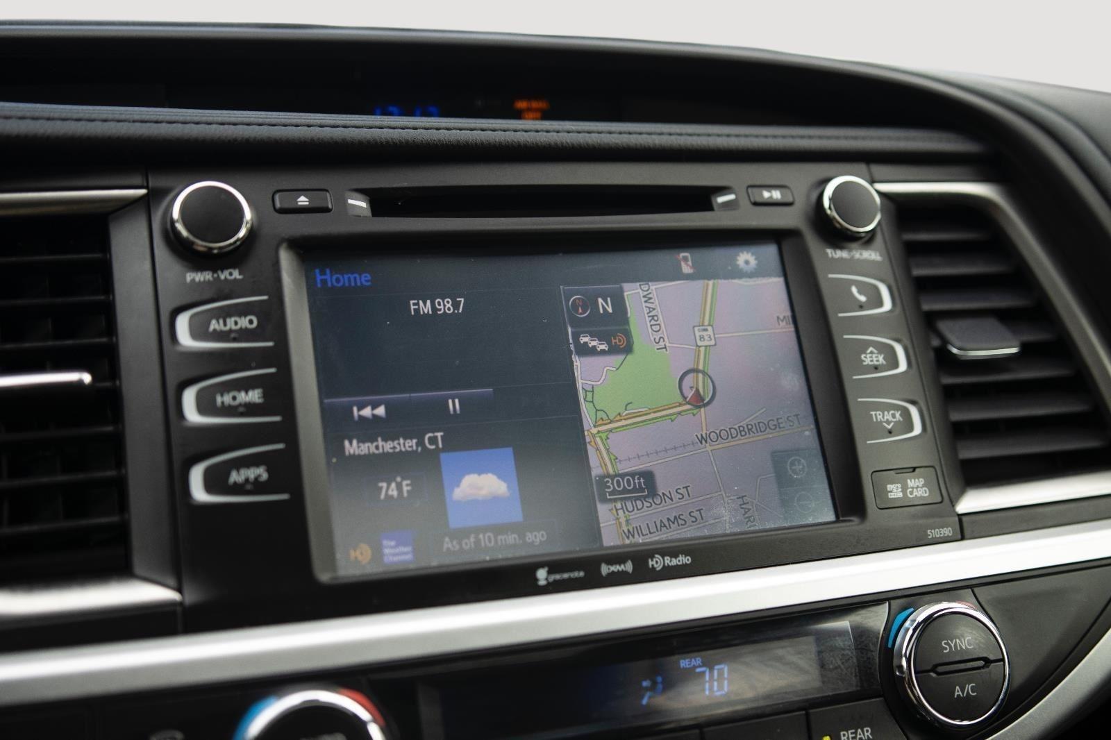 2018 Toyota Highlander SE photo 7