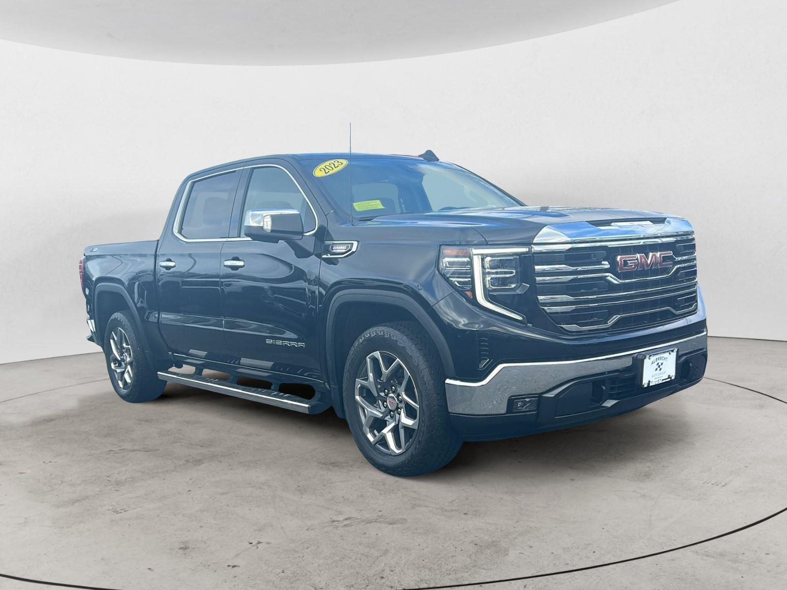 2023 GMC Sierra 1500 SLT's photo