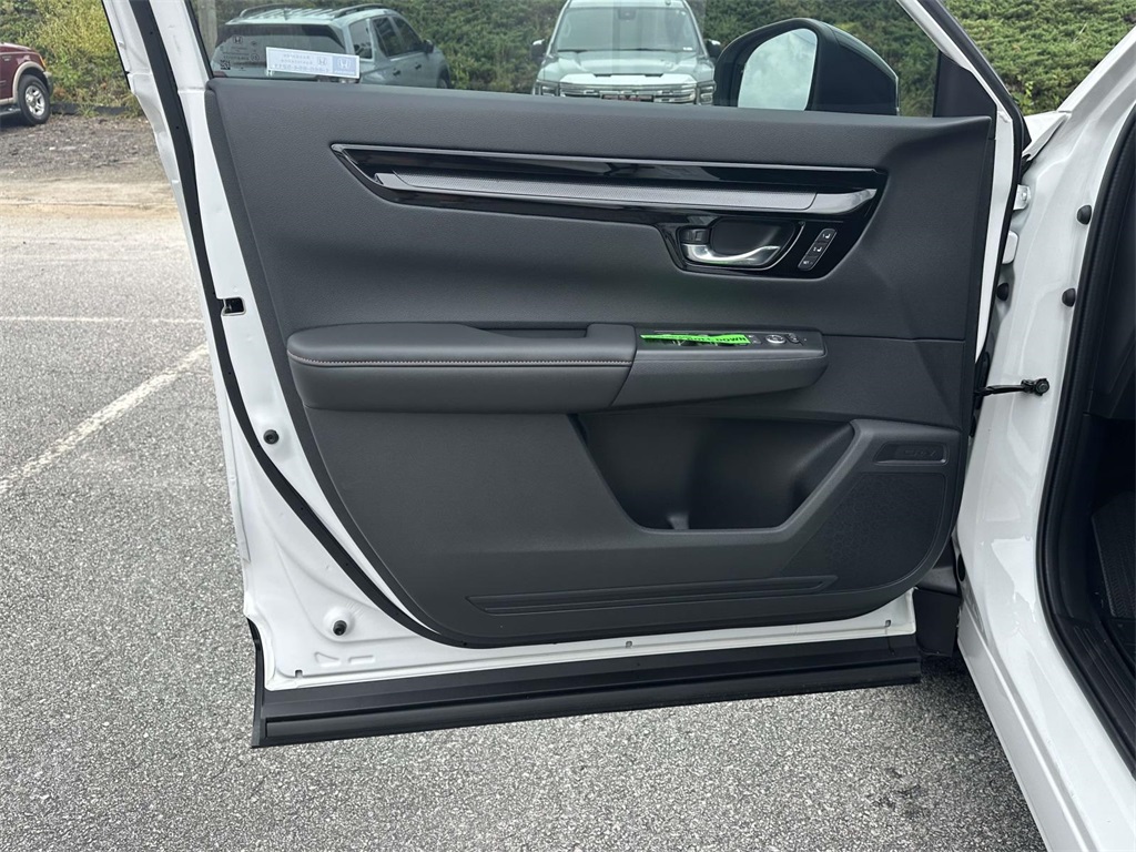 2026 Honda CR-V Hybrid Sport Touring photo 4