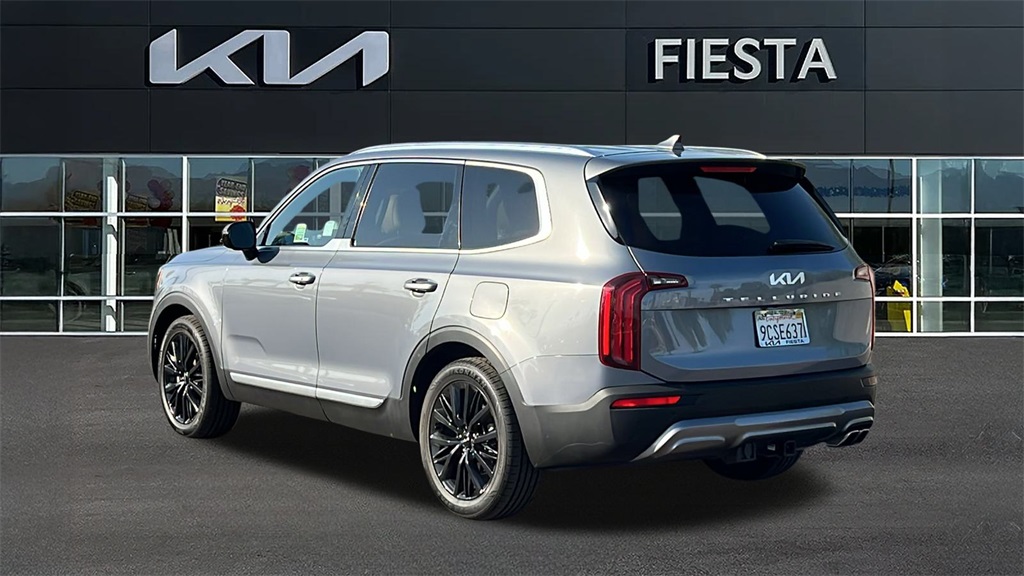 2022 Kia Telluride SX photo 2