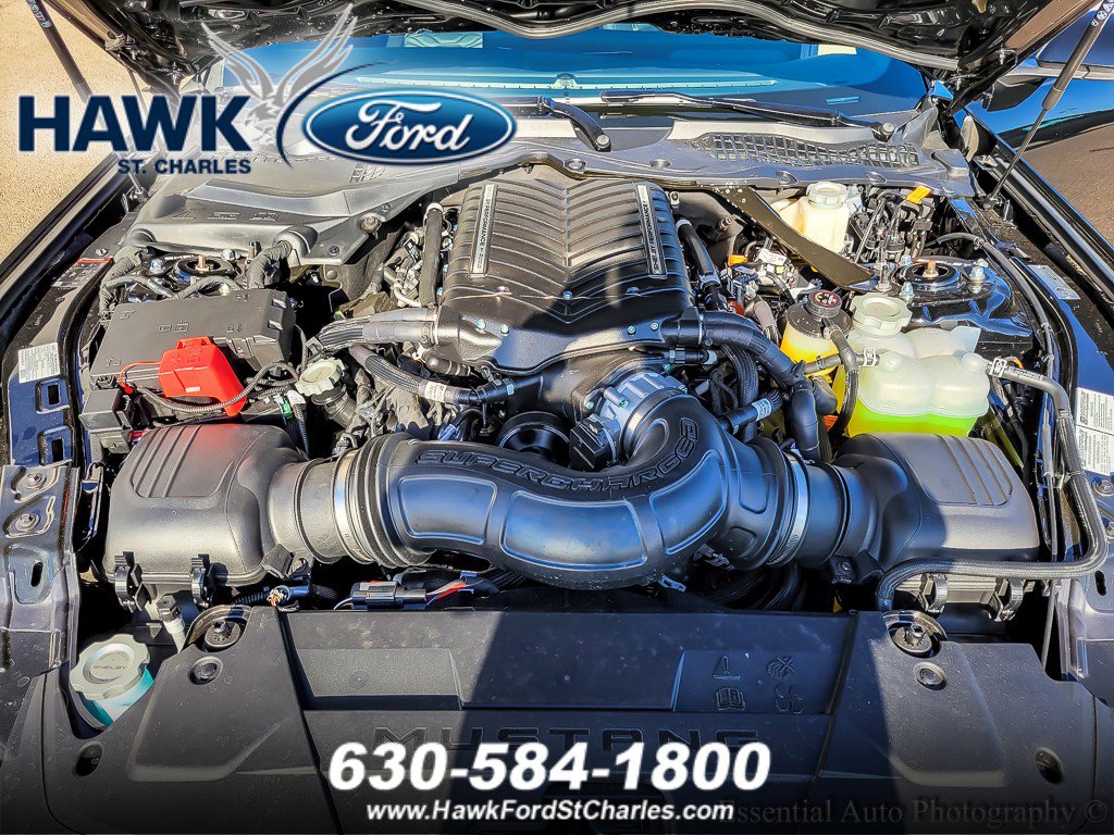 2025 FORD MUSTANG - Image 17