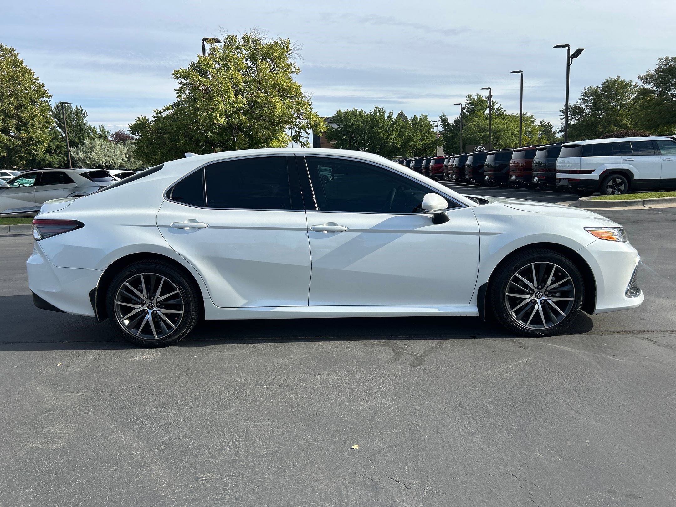 2023 Toyota Camry XLE photo 2