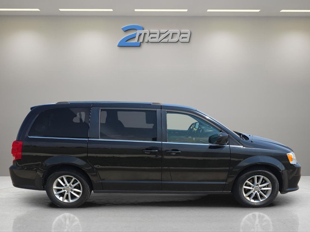 2020 Dodge Grand Caravan SXT photo 6