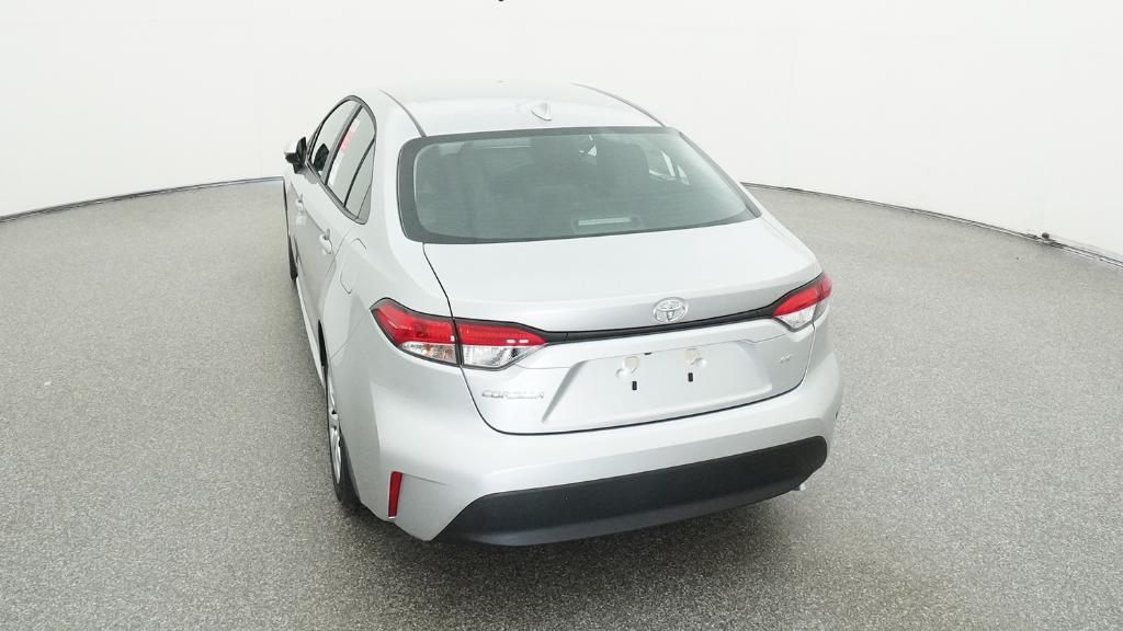 2025 Toyota Corolla LE photo 16