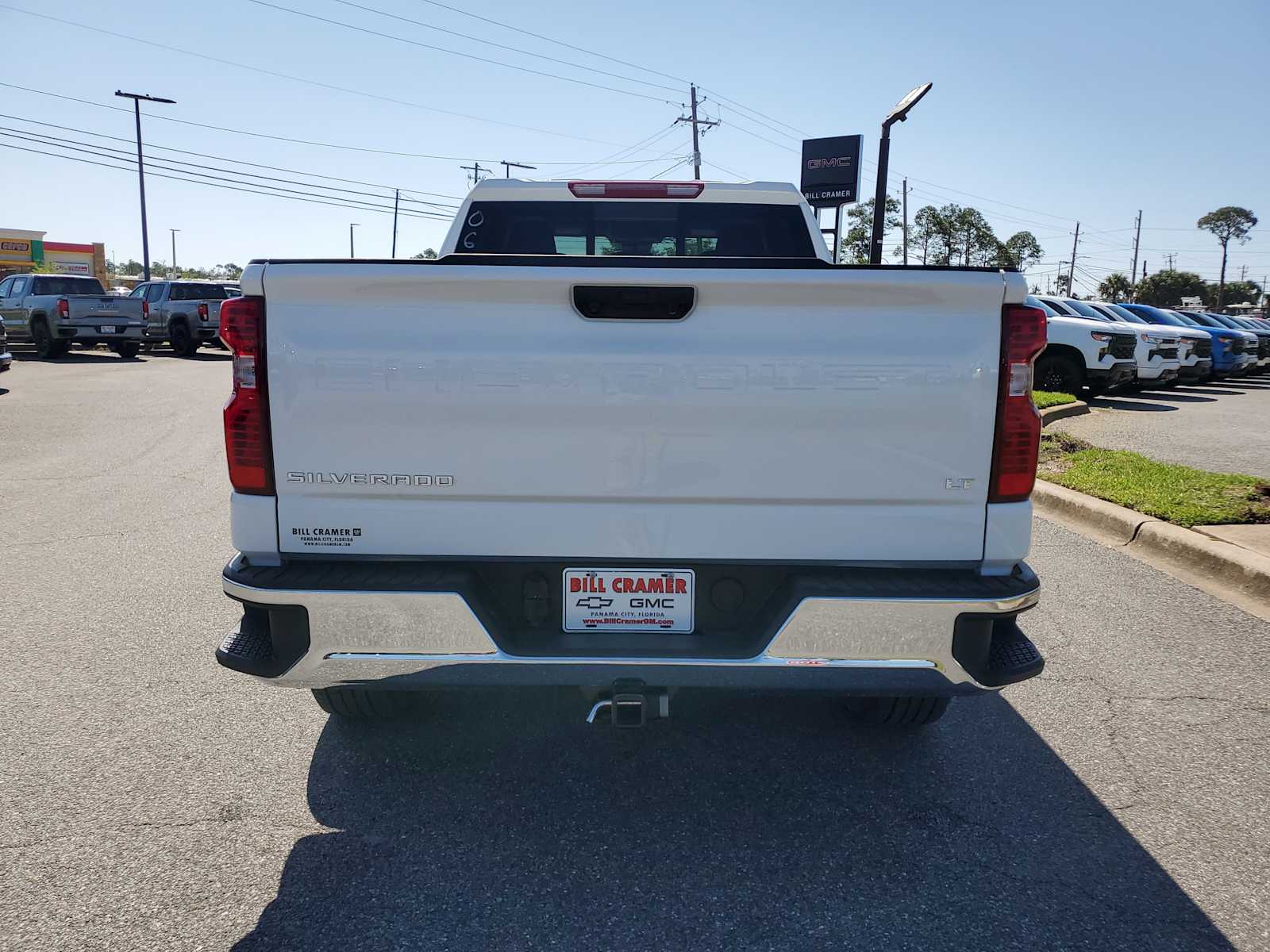 2025 Chevrolet Silverado 1500 LT photo 3