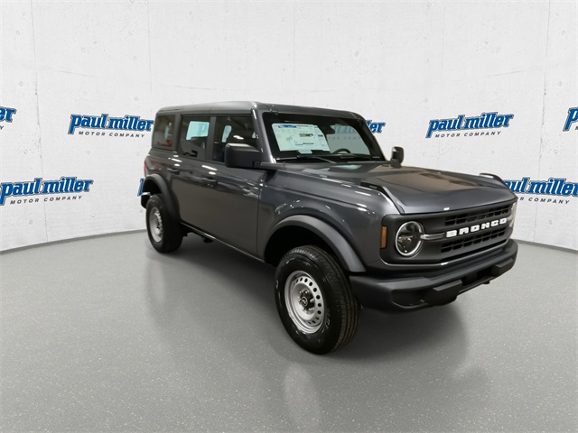2025 Ford Bronco Base photo 2