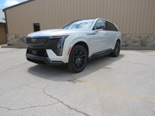 2025 Cadillac Escalade IQ Sport 1's photo