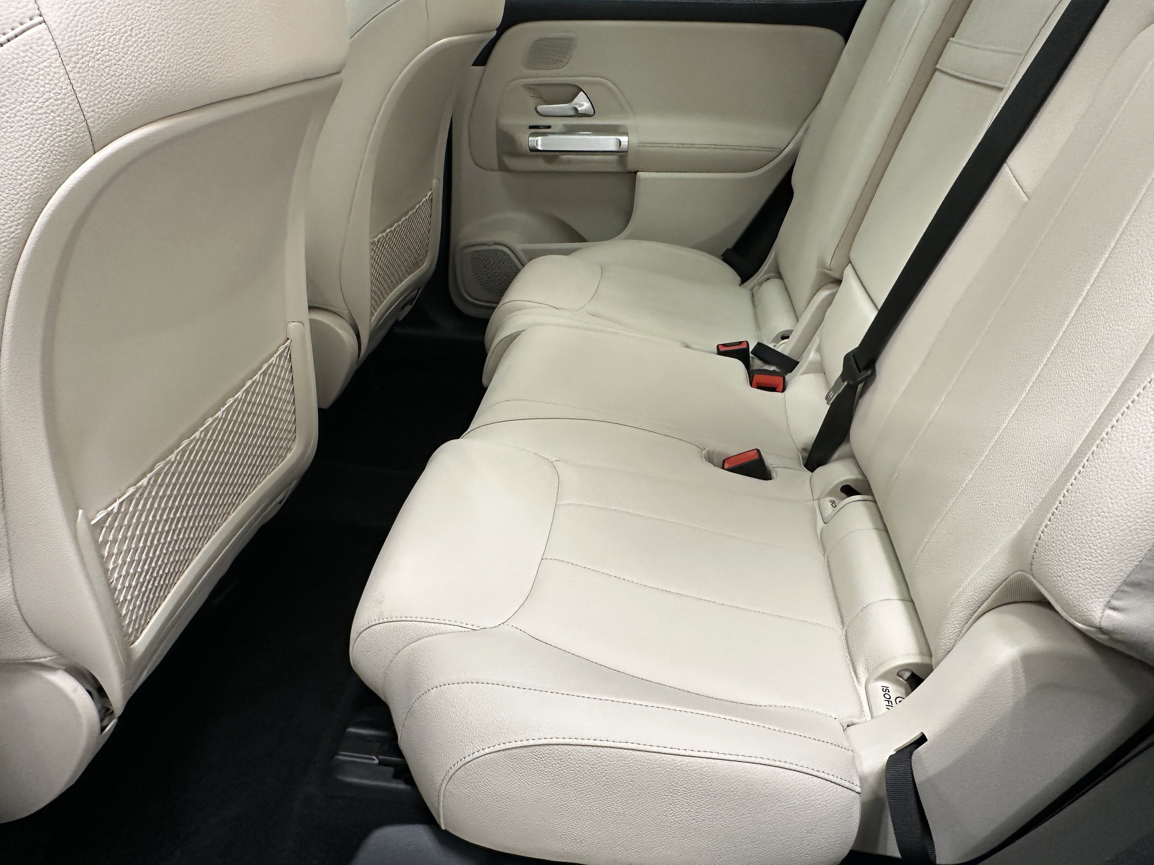 2024 Mercedes Benz GLB 250 photo 13