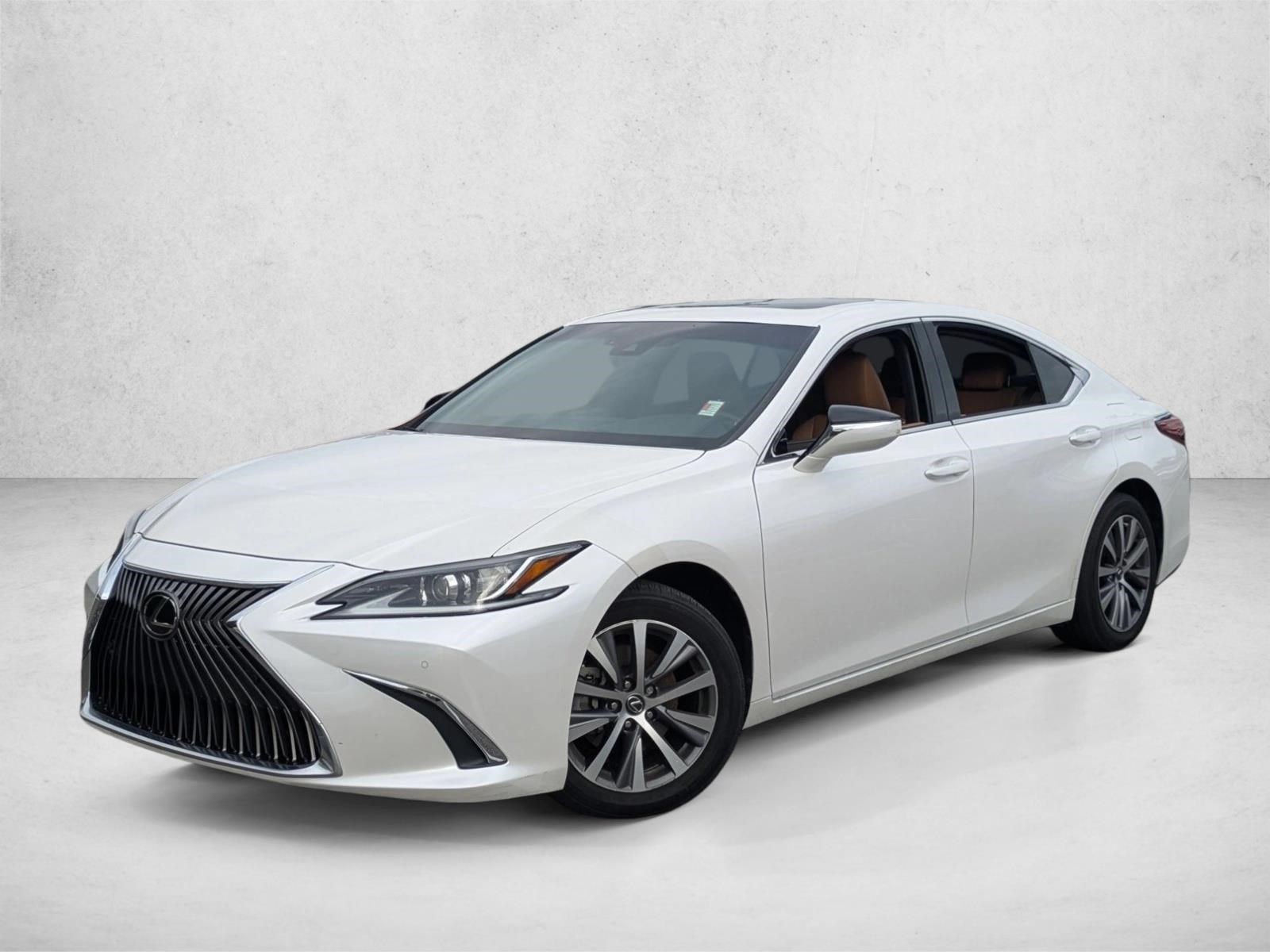 2019 Lexus ES 350's photo