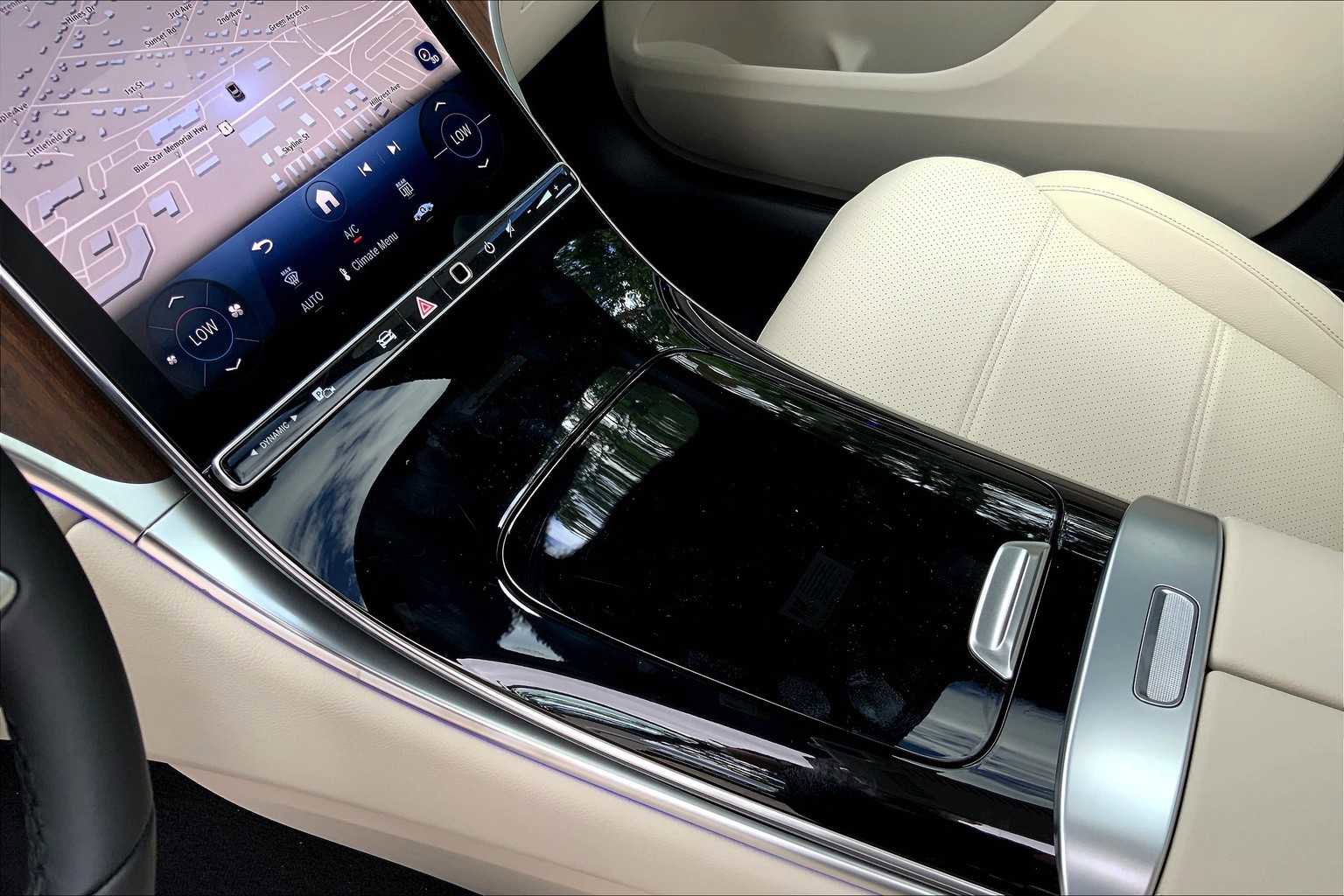 2026 Mercedes Benz GLC 300 4MATIC photo 7