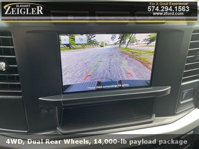 2024 Ford F-350 XLT photo 16