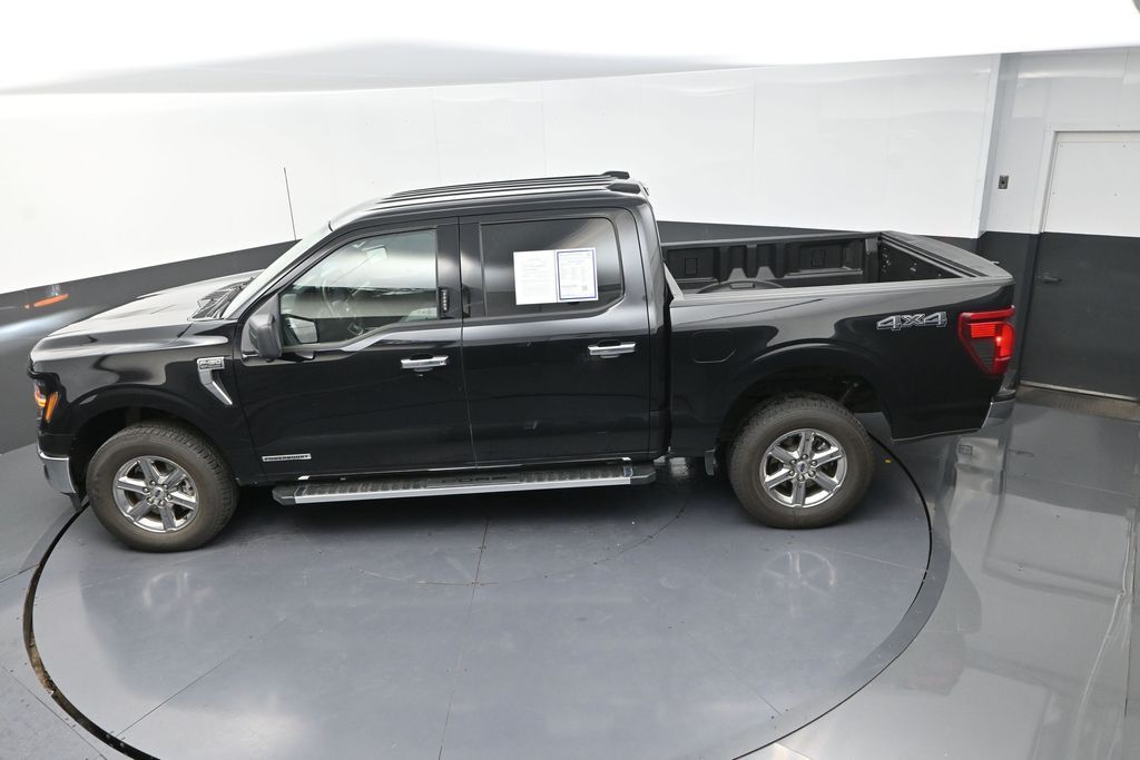 2024 Ford F-150 XLT photo 13