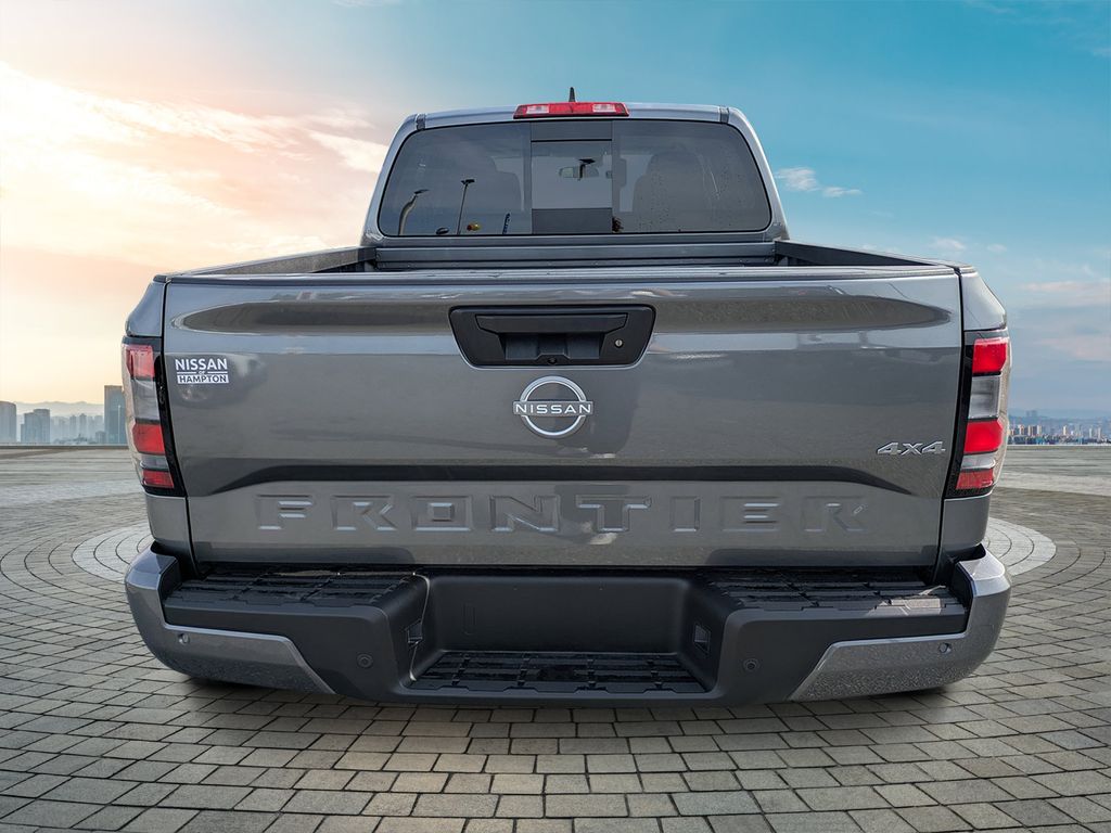 2025 Nissan Frontier Crew Cab SV photo 4