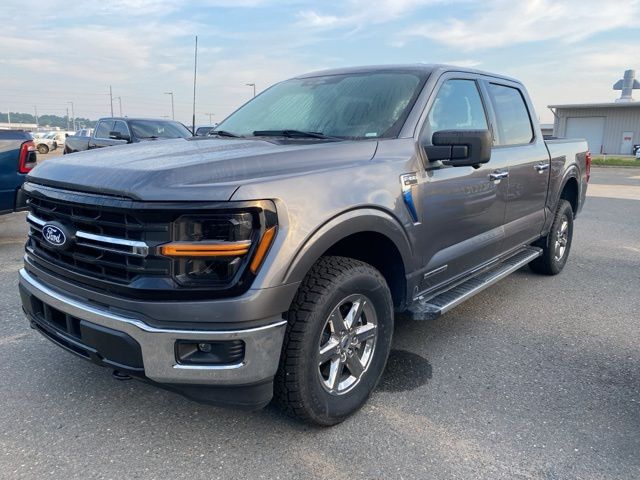2024 Ford F-150 XLT photo 3