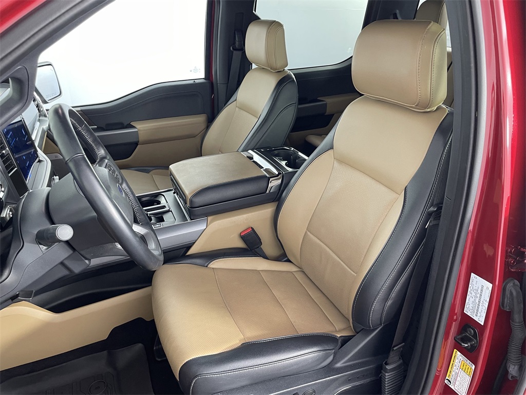 2023 Ford F-150 Lariat photo 13