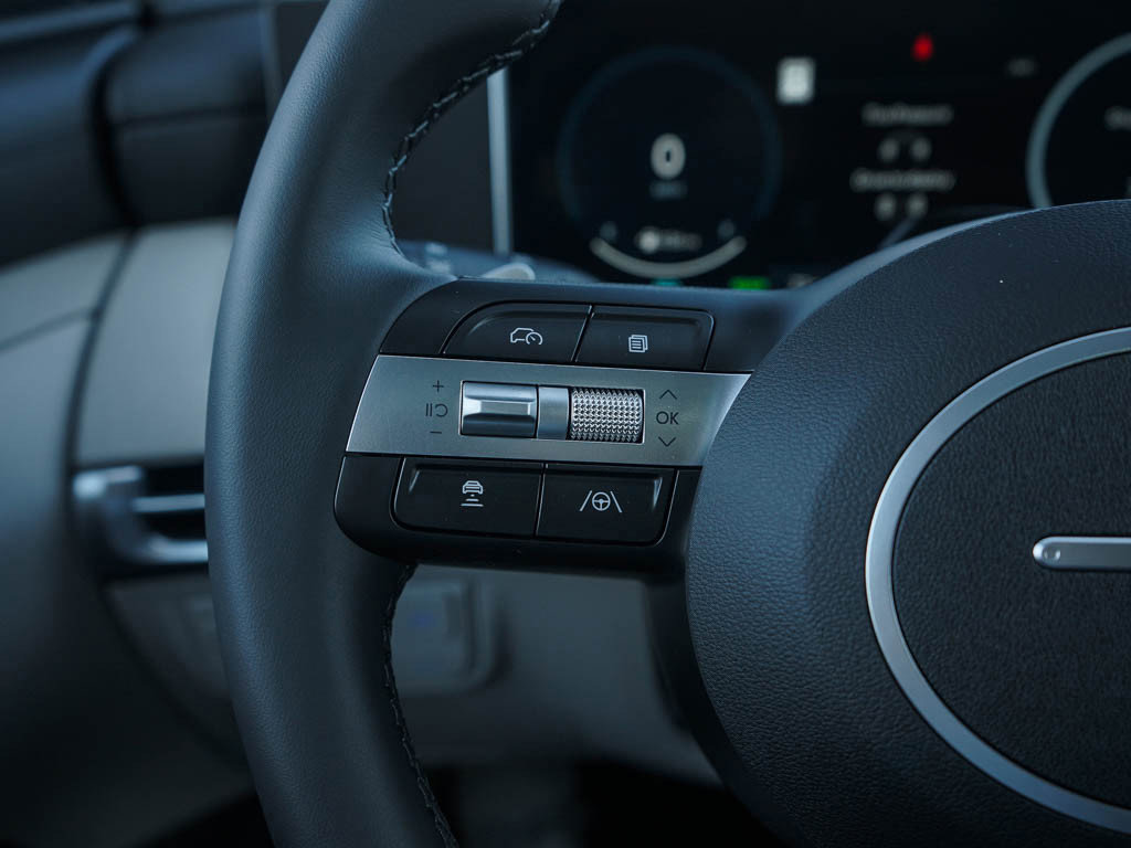 2025 Hyundai Tucson Hybrid SEL Convenience photo 16