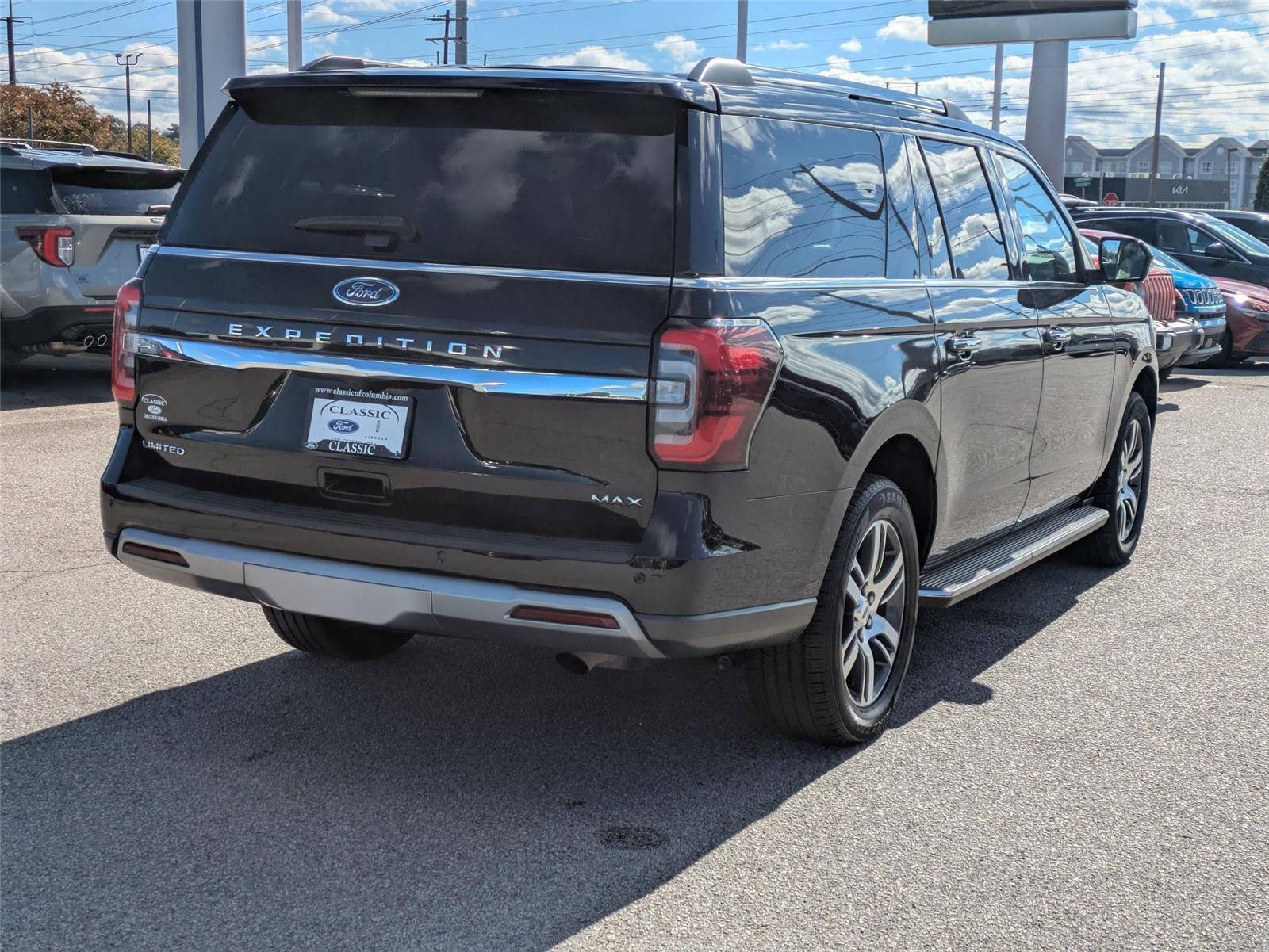 2023 Ford Expedition MAX Limited photo 4